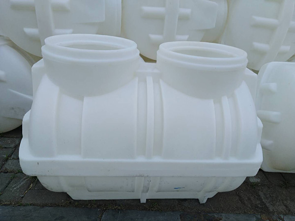 滾塑成型化糞池 滾塑成型化糞池